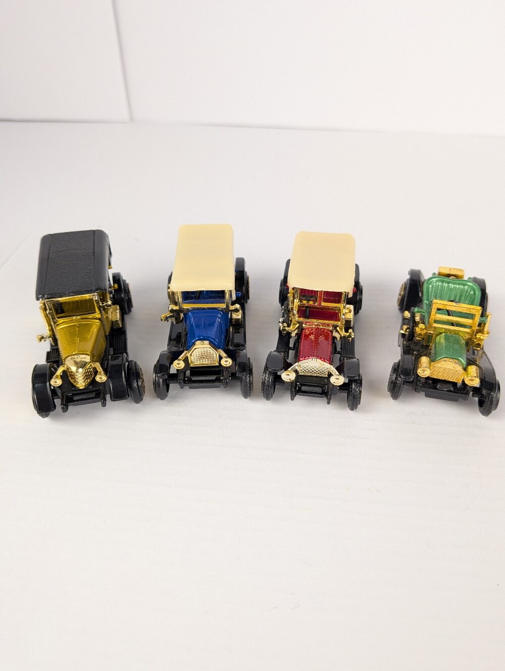 VTG 1989 Reader's Digest Collector's Classic Car Miniatures Set Of 4 Appx 2.5"